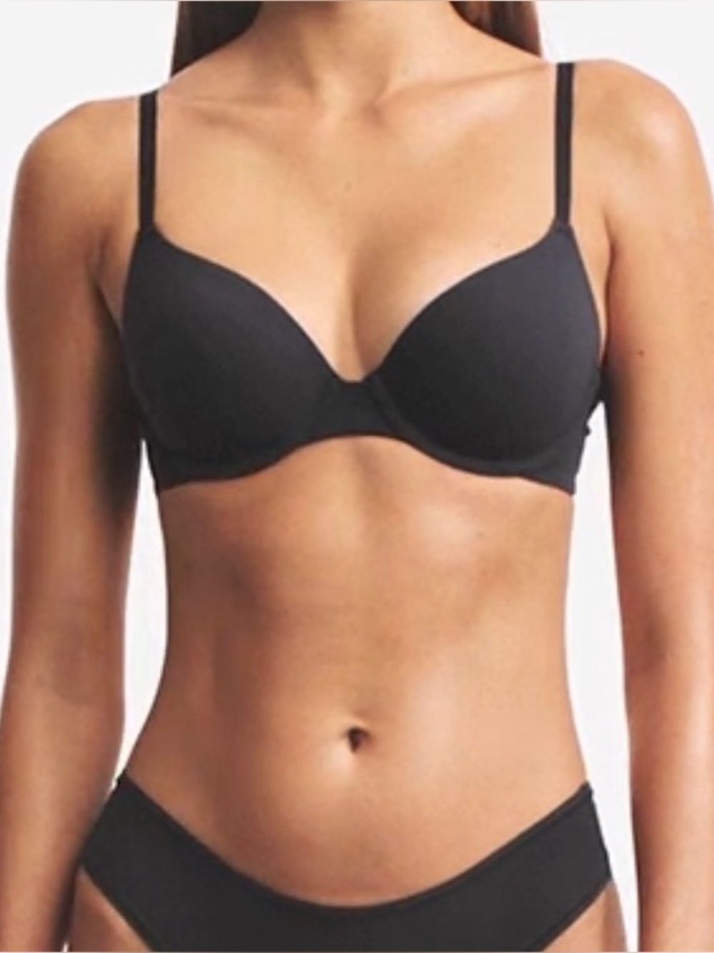 NWT Skims Fits Everybody T-Shirt Bra
